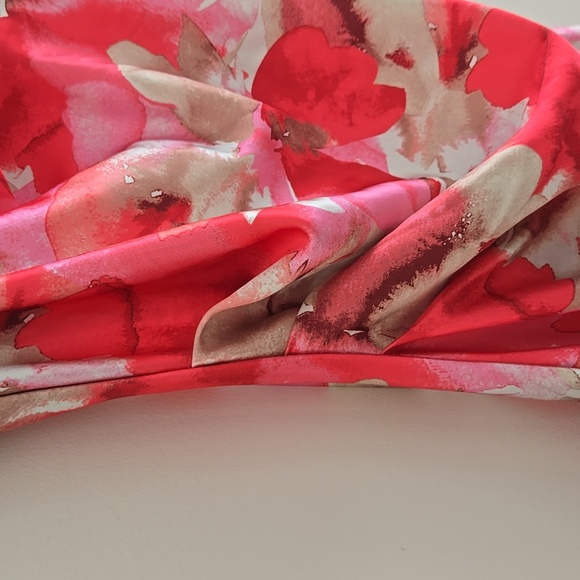 Pink and Red floral Dress - Picture 5 of 8